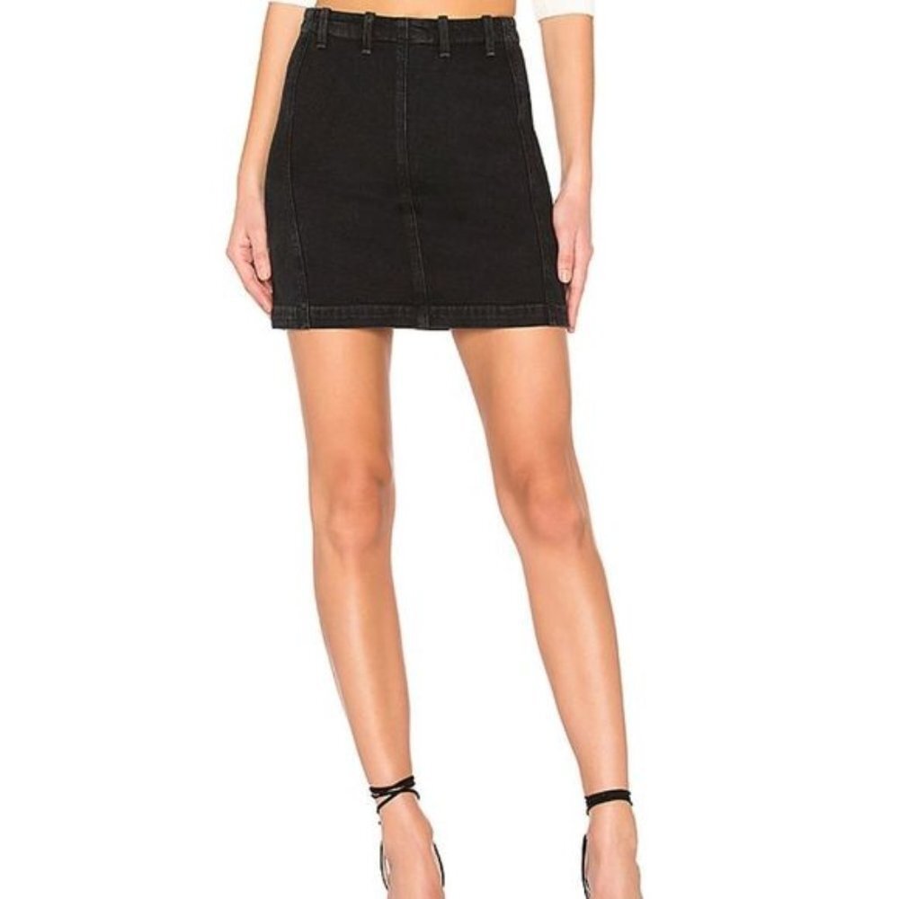 AGOLDE Women Jean Siouxise Zip Back Mini Skirt Asphalt 30 runs small 29 black